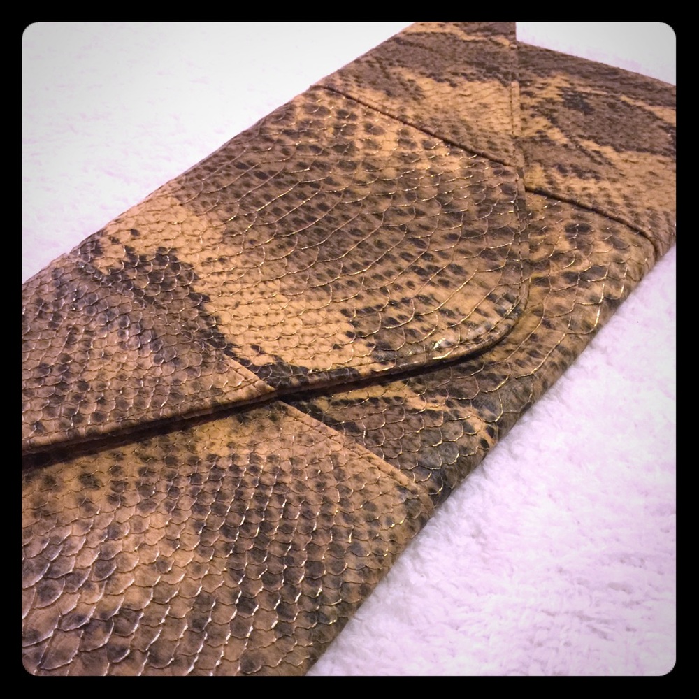 Urban Expressions Clutch Purse